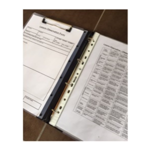 Plastikinis aplankas su 4 žiedais ir prispaudimu kairėje pusėje - Image 1